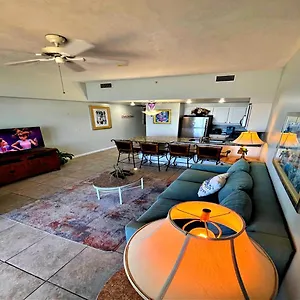 Apartment Penthouse Floor 1 Bedroom Direct Oceanfront Wyndham Ocean Walk - Daytona Funland 1908
