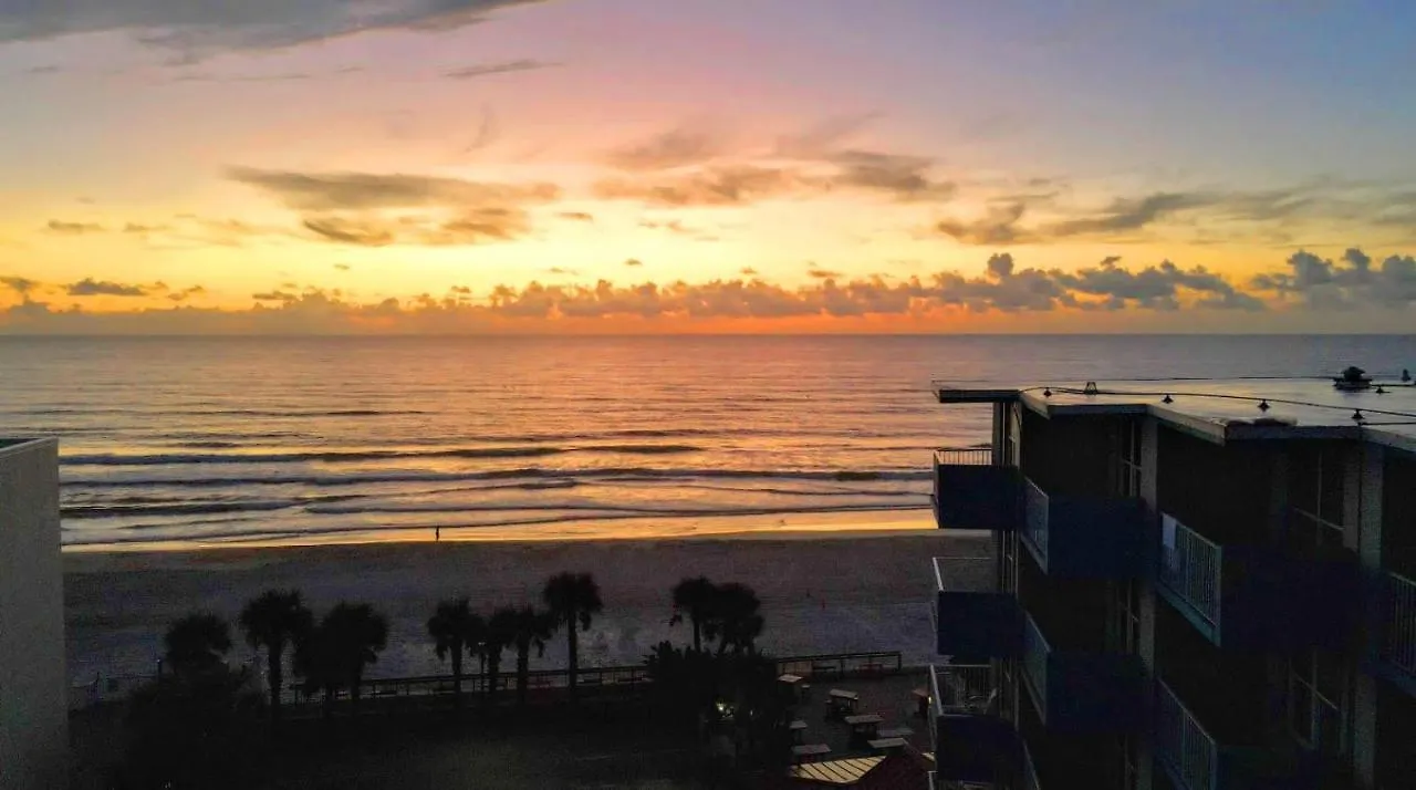 Fountain Beach Resort - Daytona Beach Hotel