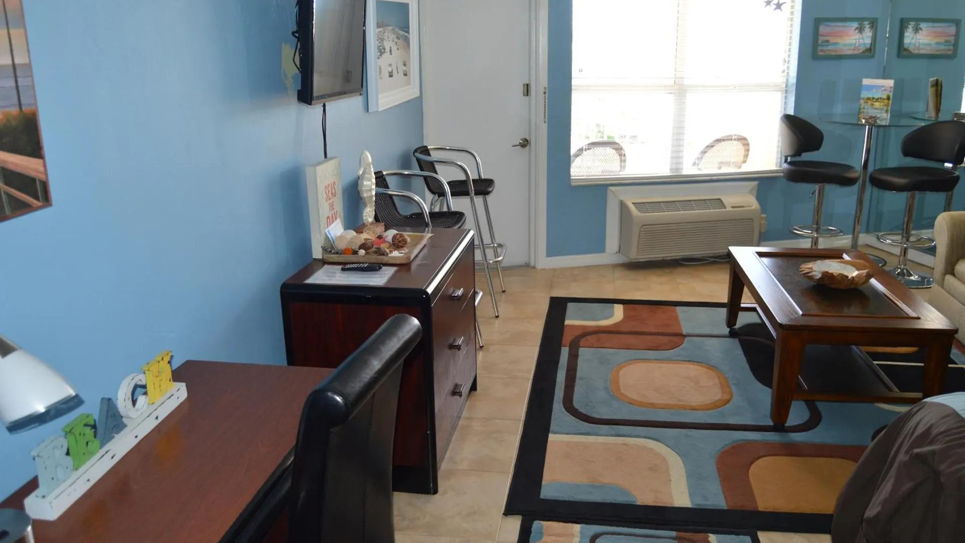 Fountain Beach Resort - Daytona Beach Hotel