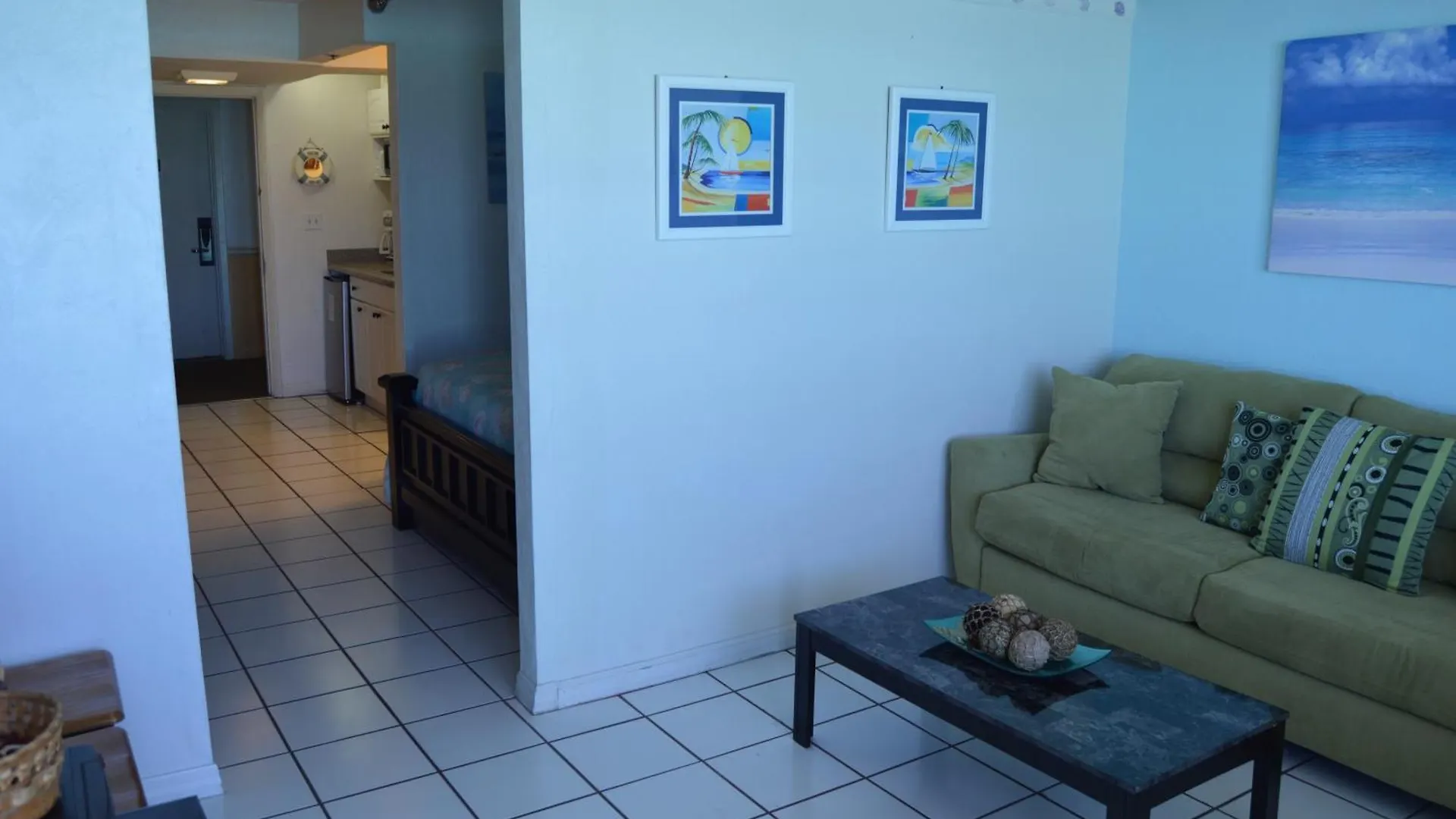 Fountain Beach Resort - Daytona Beach Hotel