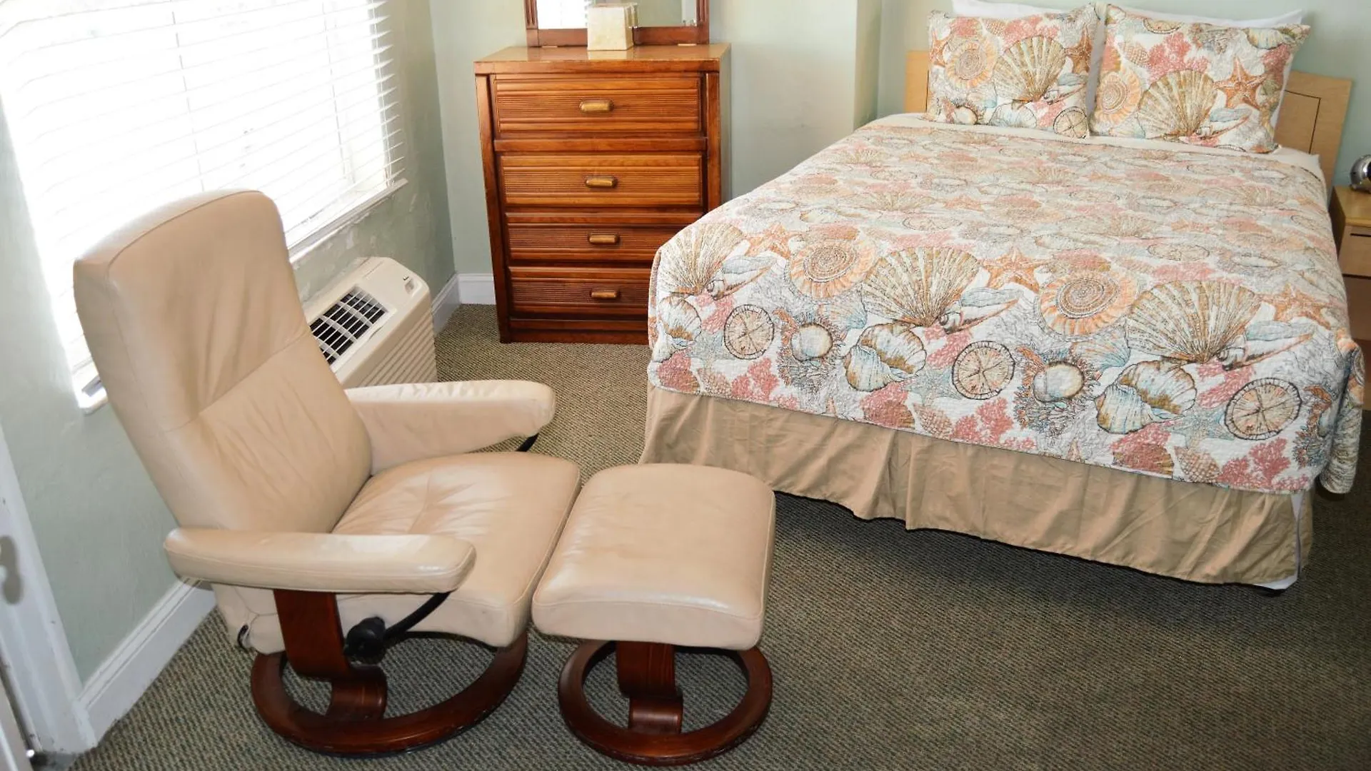 Fountain Beach Resort - Daytona Beach